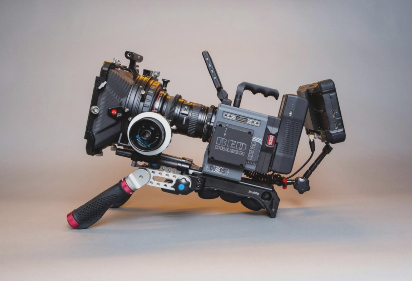 Ambiente di apprendimento per tecniche di montaggio cinematografico